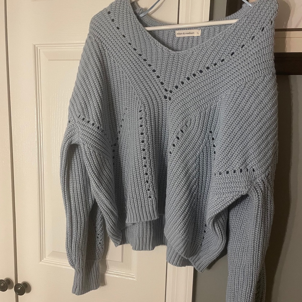 ✨🌻NEW🌻✨ Sweater! - Picture 2 of 6